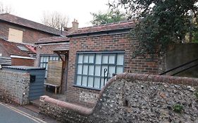Alfriston Lodge By Air Premier