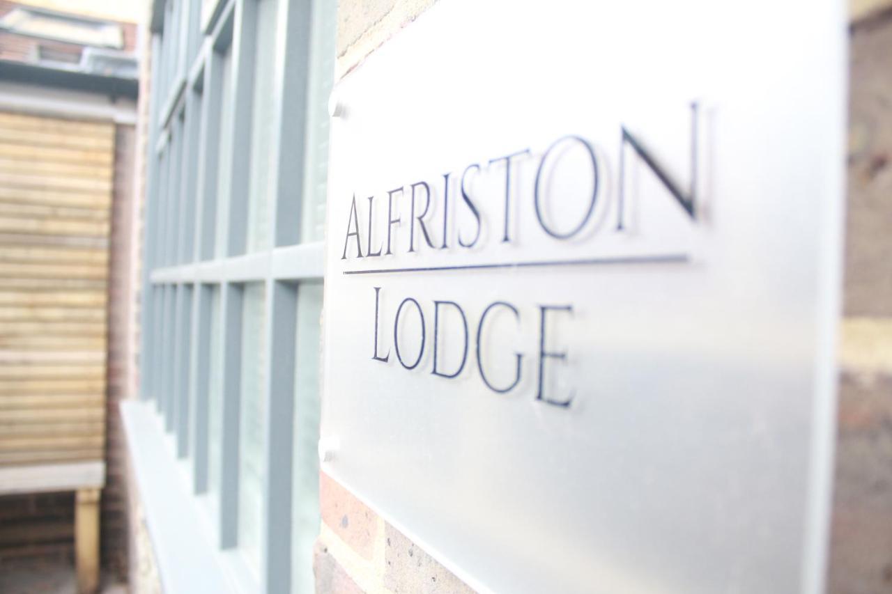 Alfriston Lodge By Air Premier Buitenkant foto